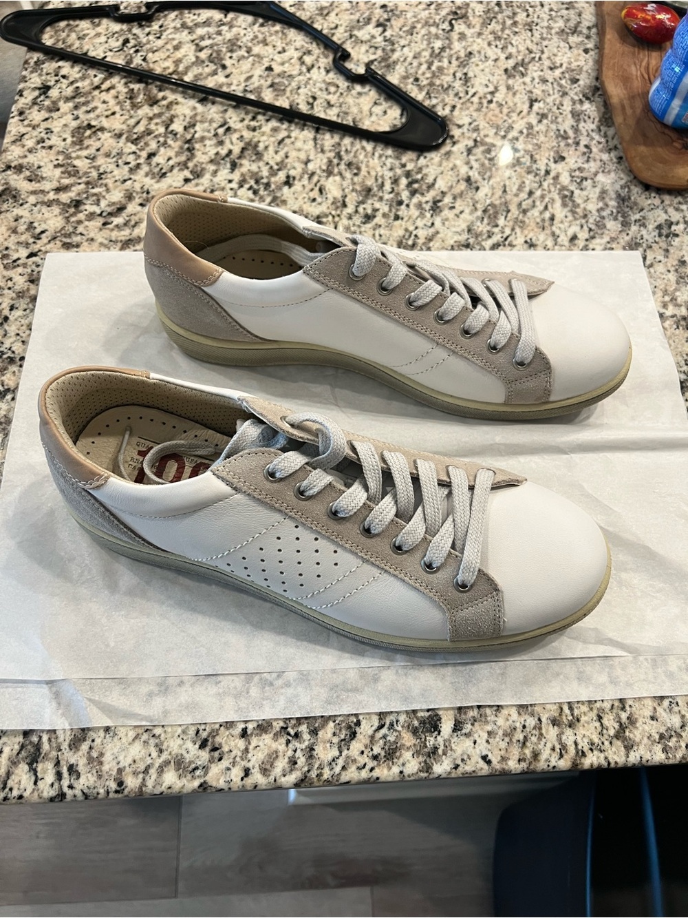Nordstrom White and Beige Men’s Casual Sneakers